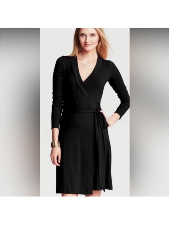 Banana Republic Dresses & Skirts - Banana Republic Black Long-Sleeve Wrap Dress